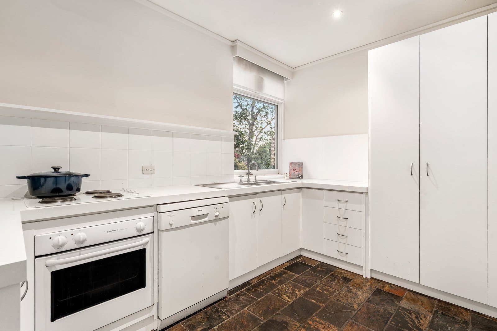 2/32 Walmer Street, Kew - Thumbnail 5