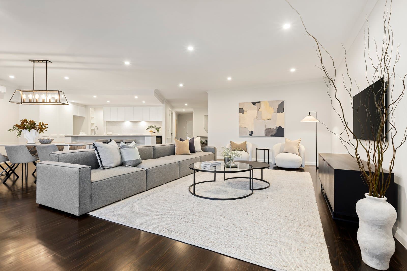 17 Vega Street, Balwyn North - Thumbnail 2