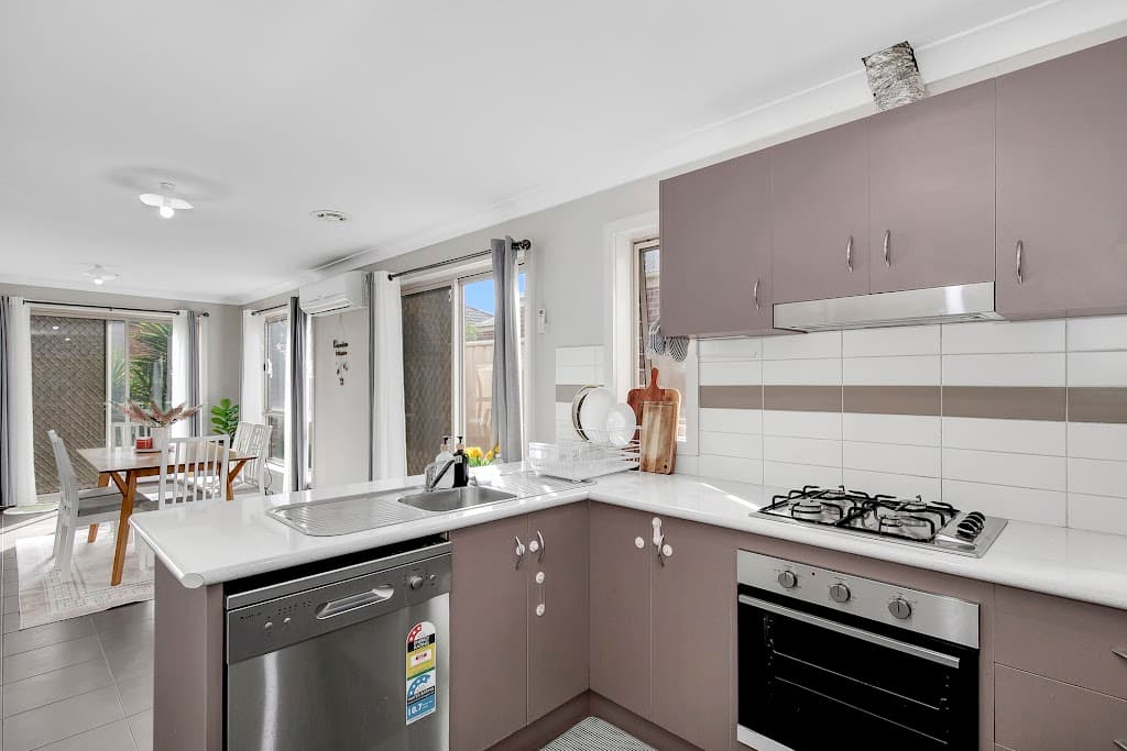 1/2A Flinders Crescent, Wyndham Vale, VIC, 3024, Wyndham Vale - Thumbnail 6