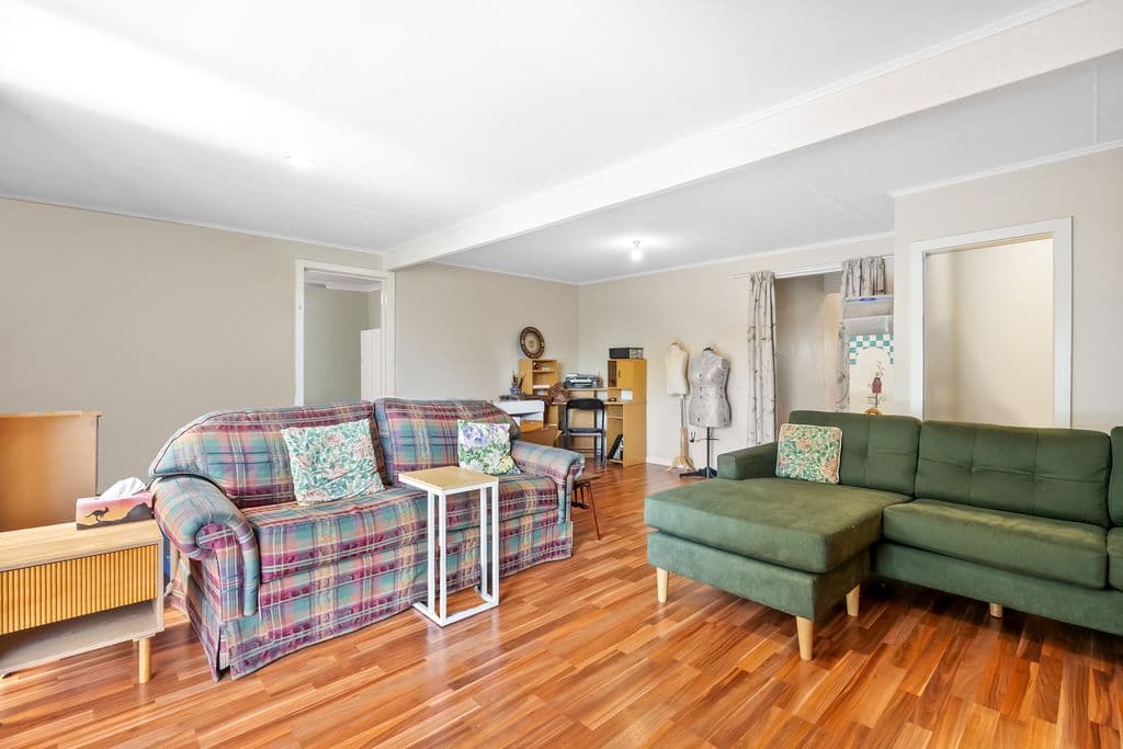 318 Grimshaw Street, Watsonia North, VIC, 3087, Watsonia North - Thumbnail 3