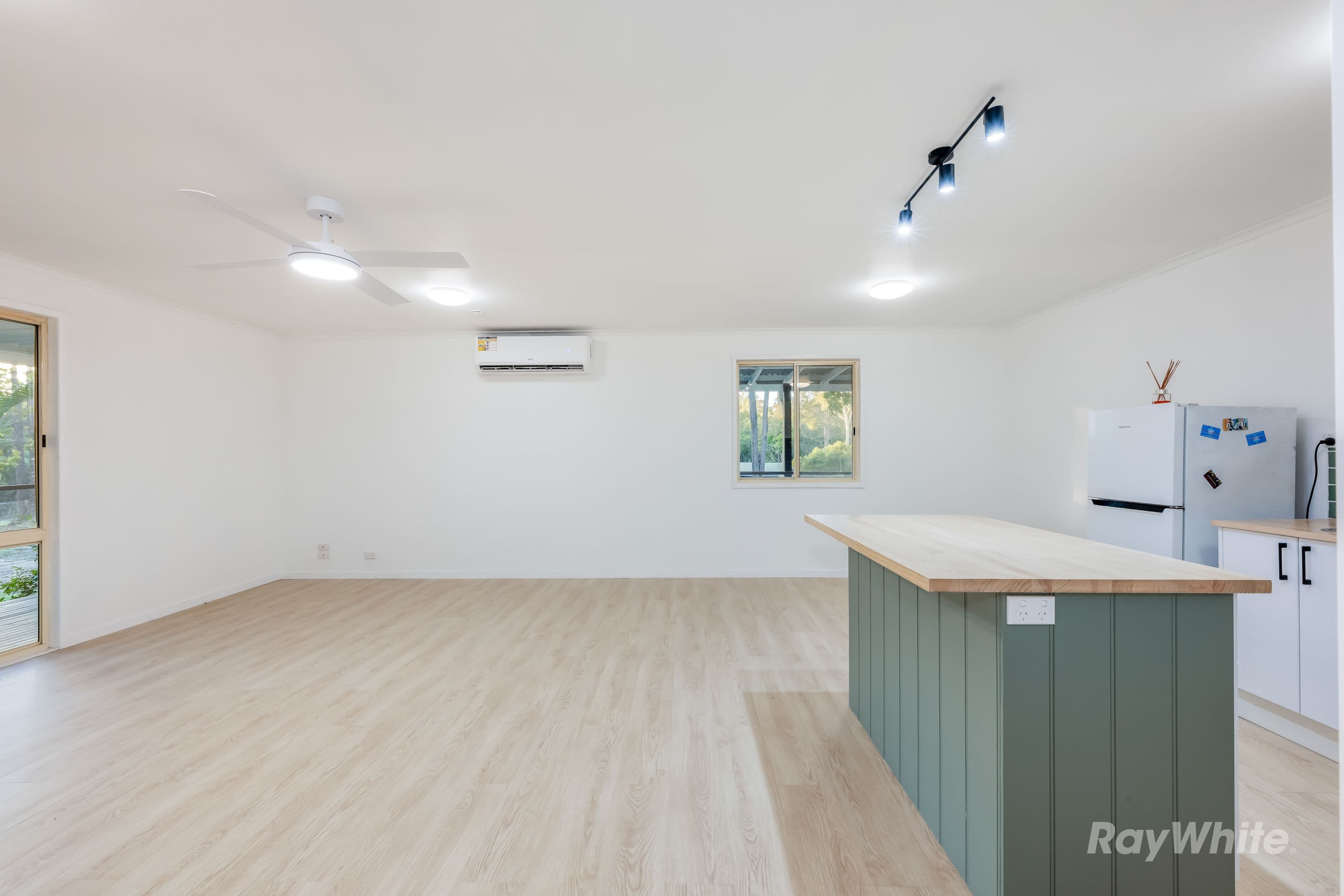 121 Marshall Avenue, Maroondan QLD 4671, Maroondan - Thumbnail 5