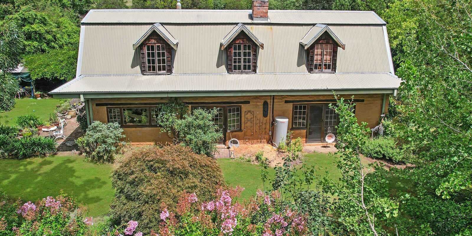 10 Blue Gum Road Bundanoon, Bundanoon - Image 1