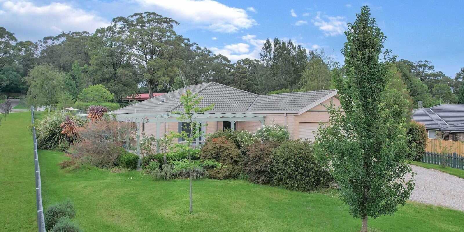 10 Birch Park Road Bundanoon, Bundanoon - Image 1