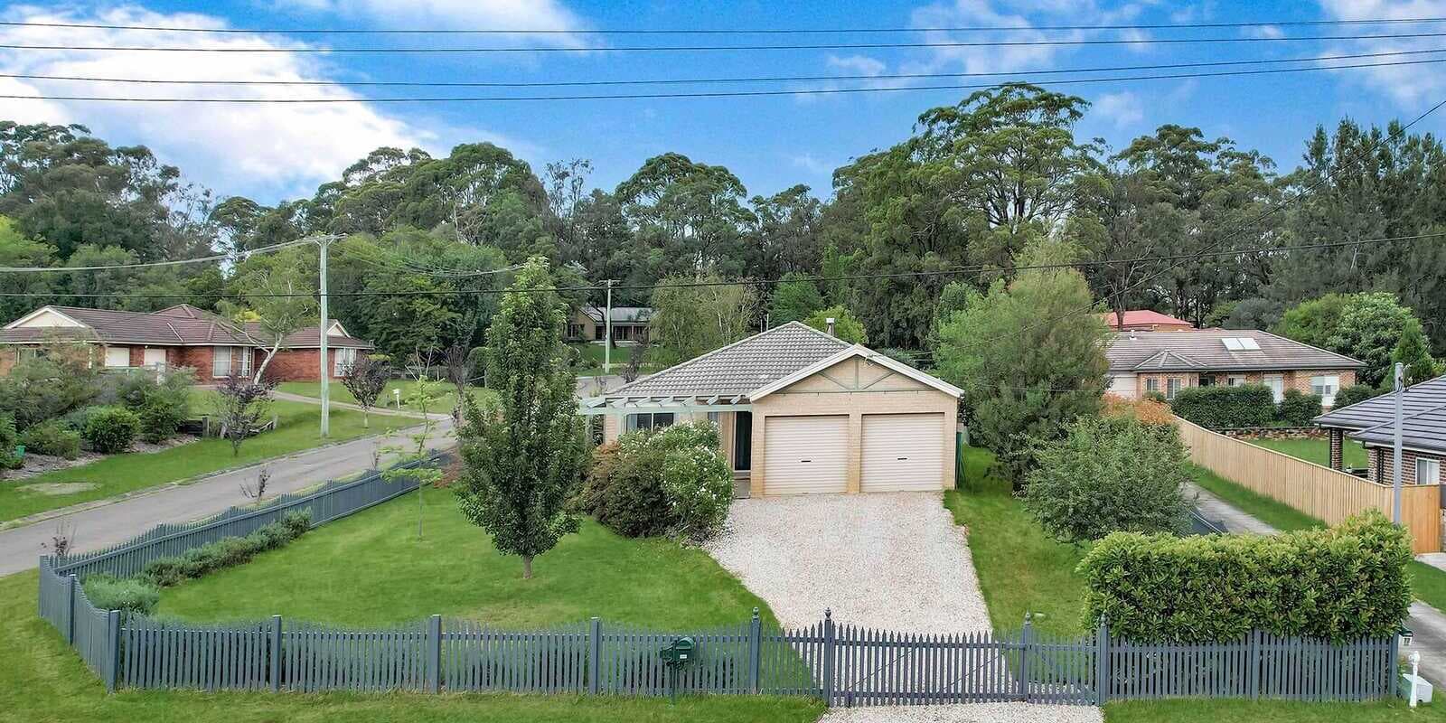 10 Birch Park Road Bundanoon, Bundanoon - Thumbnail 2