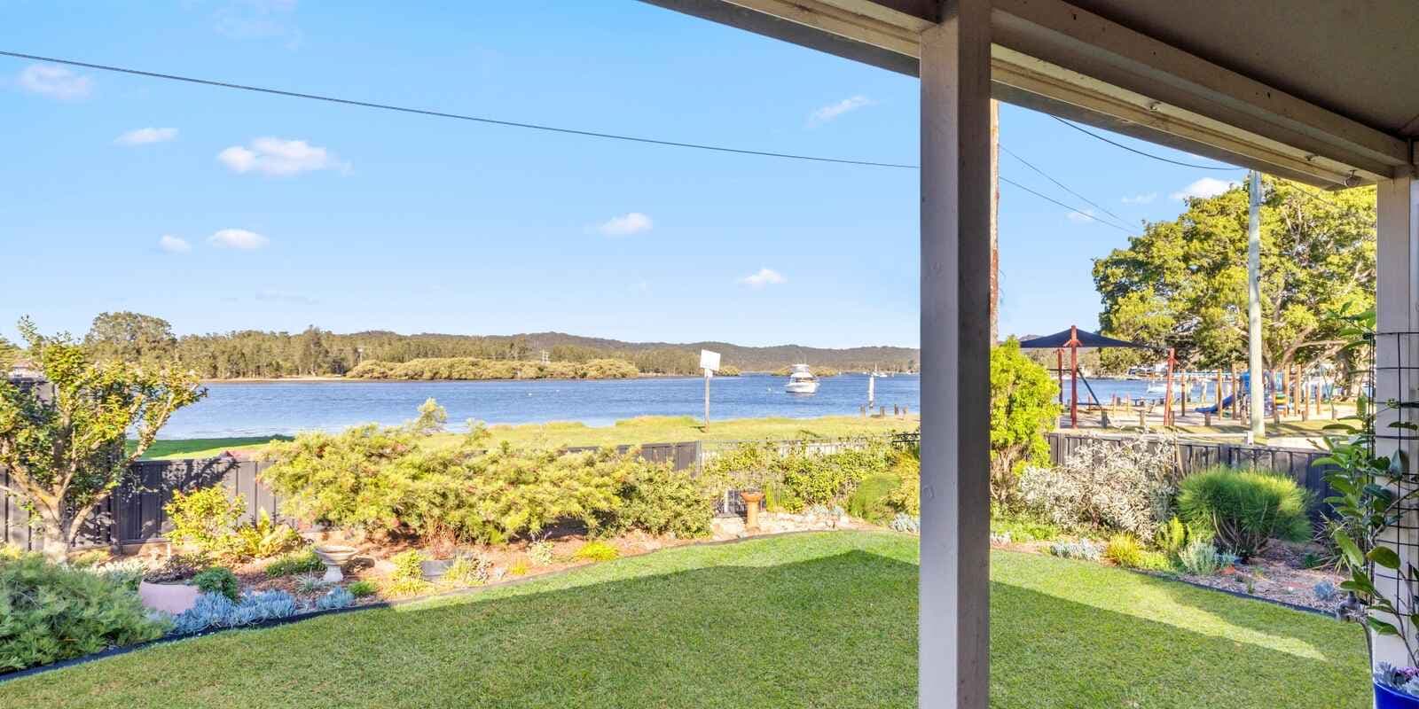30 Sorrento Road Empire Bay, Bay - Thumbnail 2