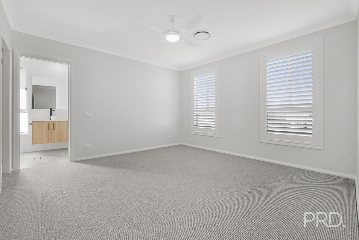8 Crested Avenue, TAMWORTH NSW 2340, Tamworth - Thumbnail 4