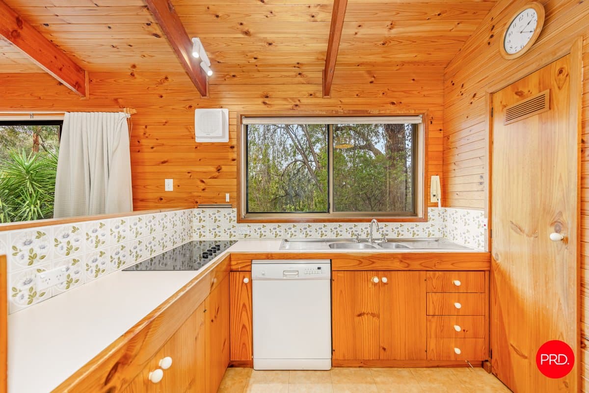 8 Carey Court, SPRING GULLY VIC 3550, Spring Gully - Thumbnail 6