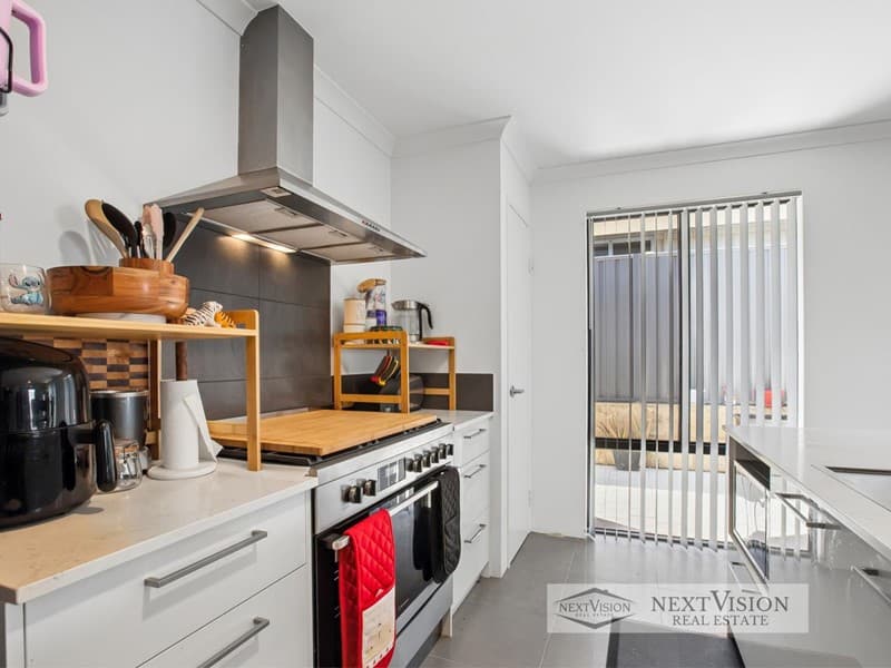 6 Corymbia Way, Hammond Park, Hammond Park - Thumbnail 8