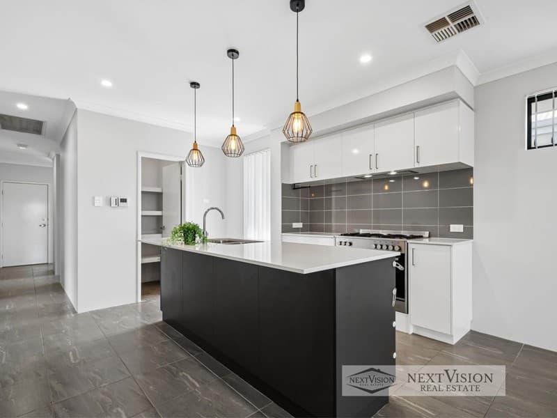 14 Dickerson Loop, Hammond Park, Hammond Park - Thumbnail 8