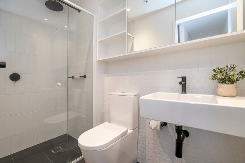 2310/8 Hallenstein Street, Footscray - Thumbnail 4
