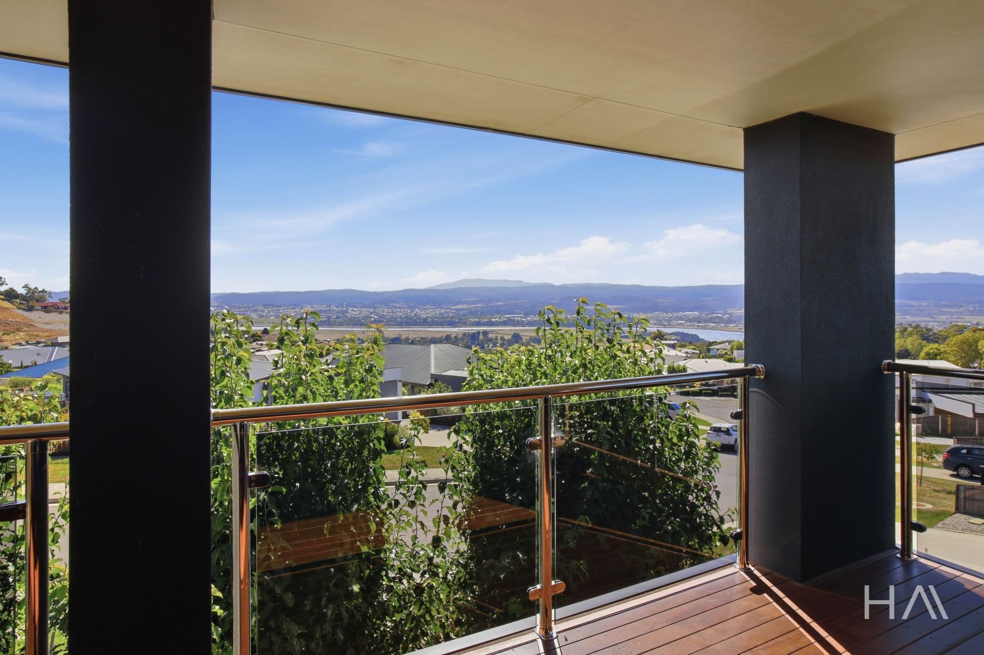 49 Tamar Rise Riverside, Riverside - Thumbnail 4