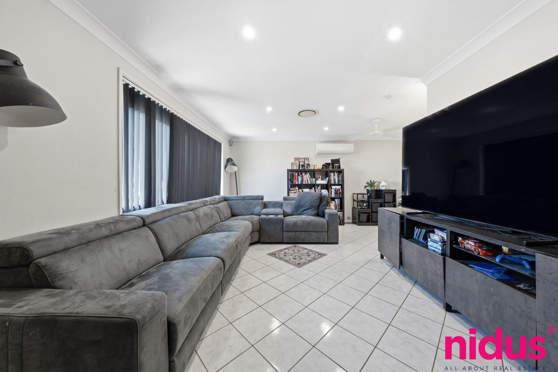 12 Lawton Place Oakhurst NSW, Oakhurst - Thumbnail 2