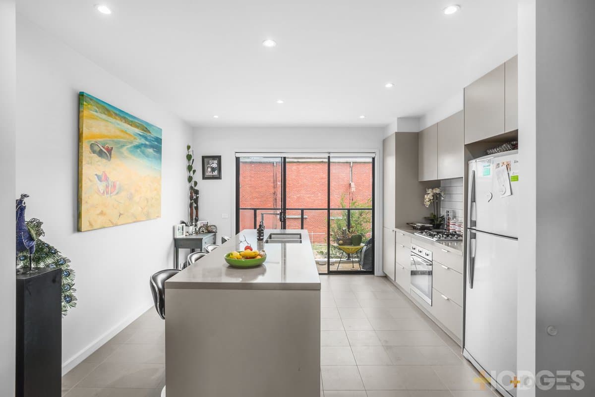 42 Ambrose Avenue, Cheltenham, VIC, 3192, Cheltenham - Thumbnail 4