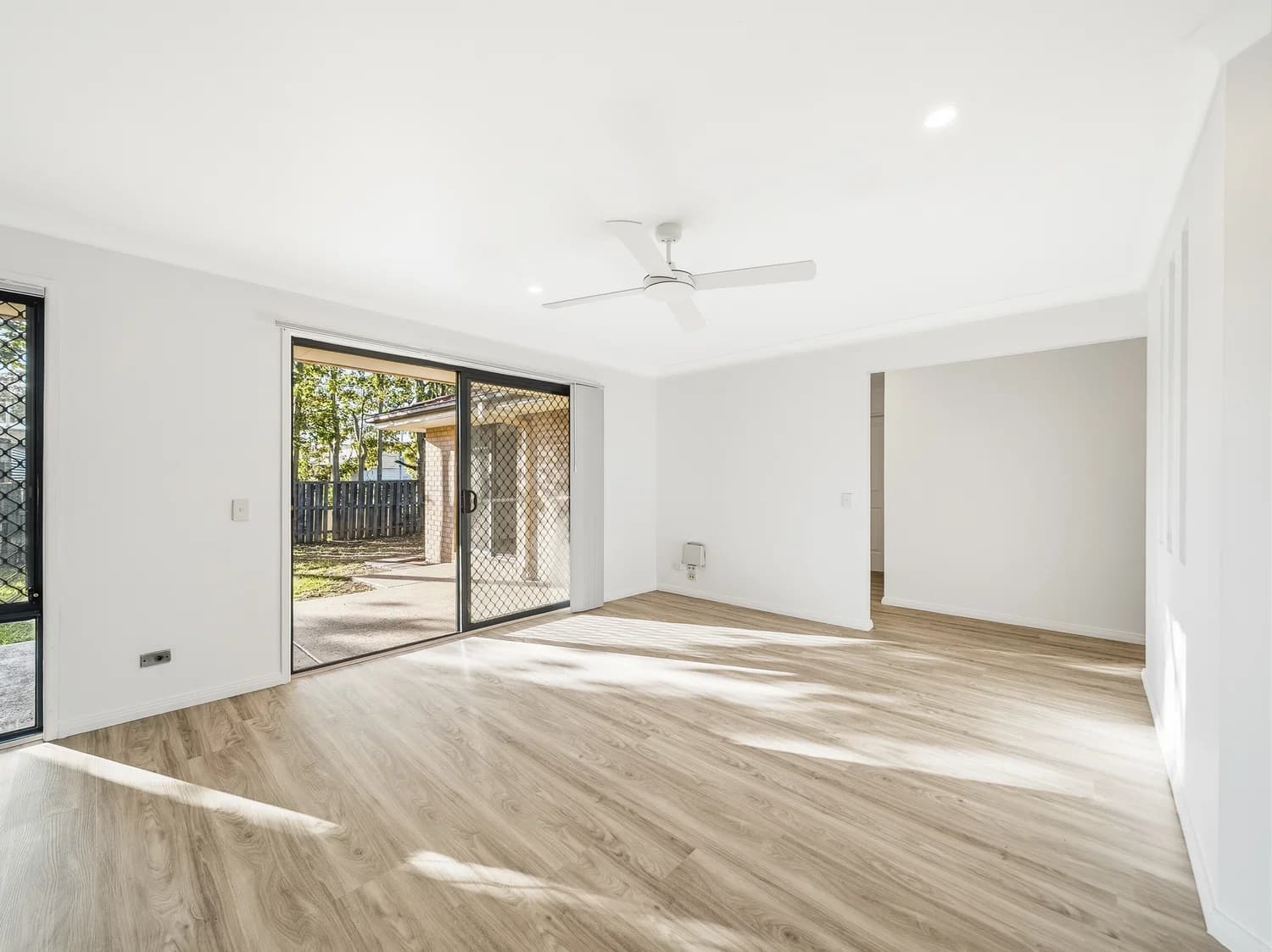 32 Diamond Avenue, Kallangur, QLD, 4503, Kallangur - Thumbnail 7