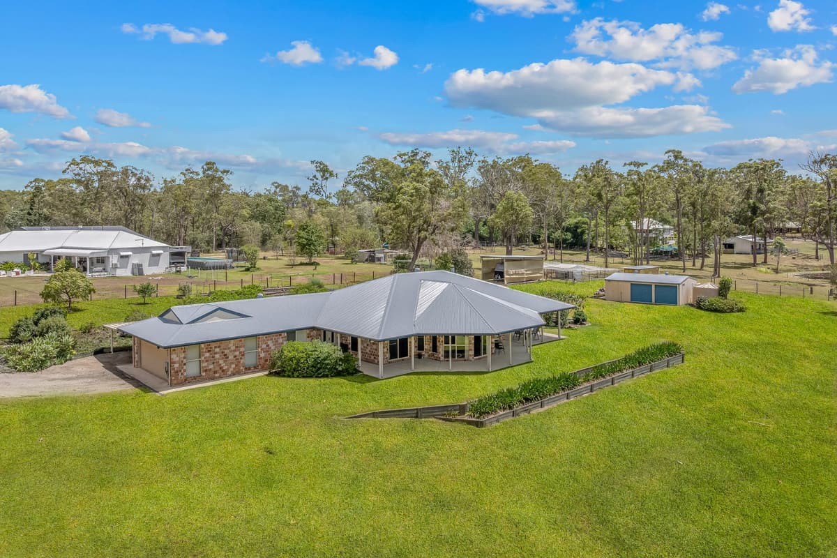 43 Parragilga Lane, D'Aguilar - Image 1