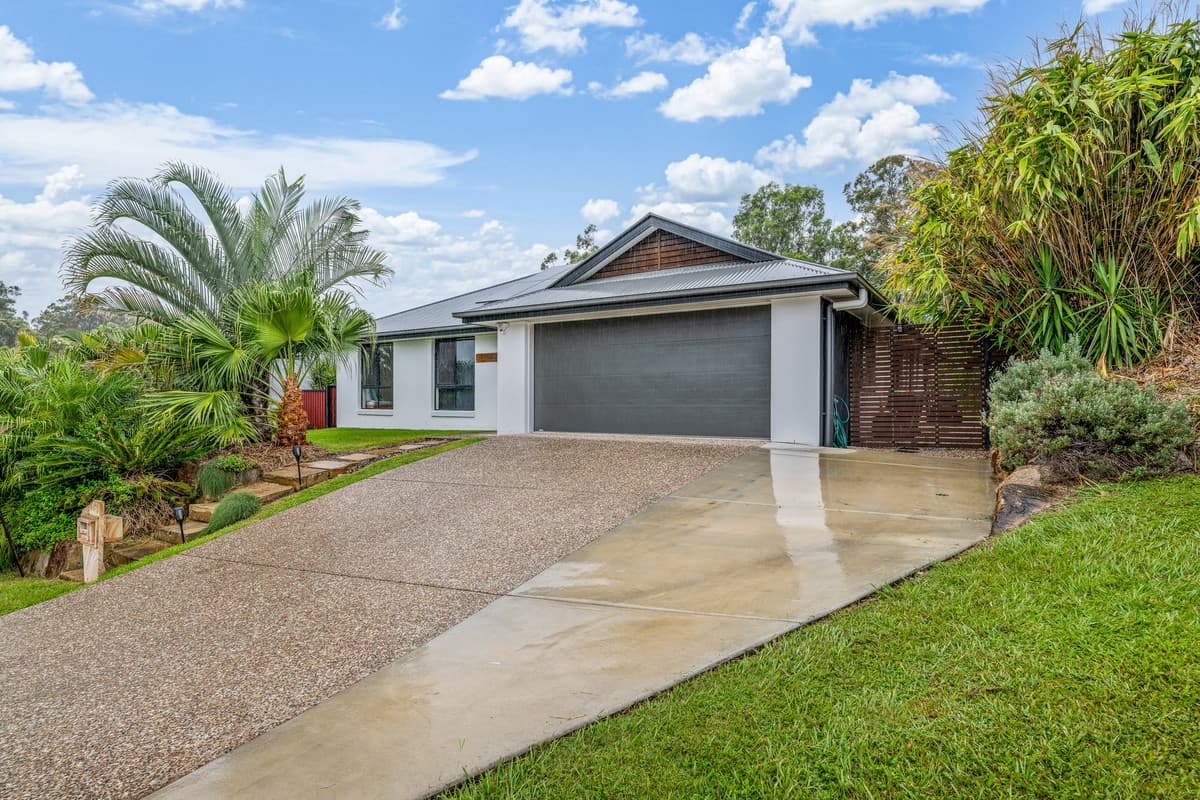 52 Akoonah Way, D'Aguilar - Image 1