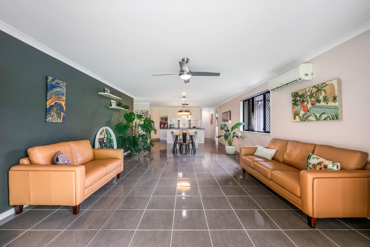 52 Akoonah Way, D'Aguilar - Thumbnail 2