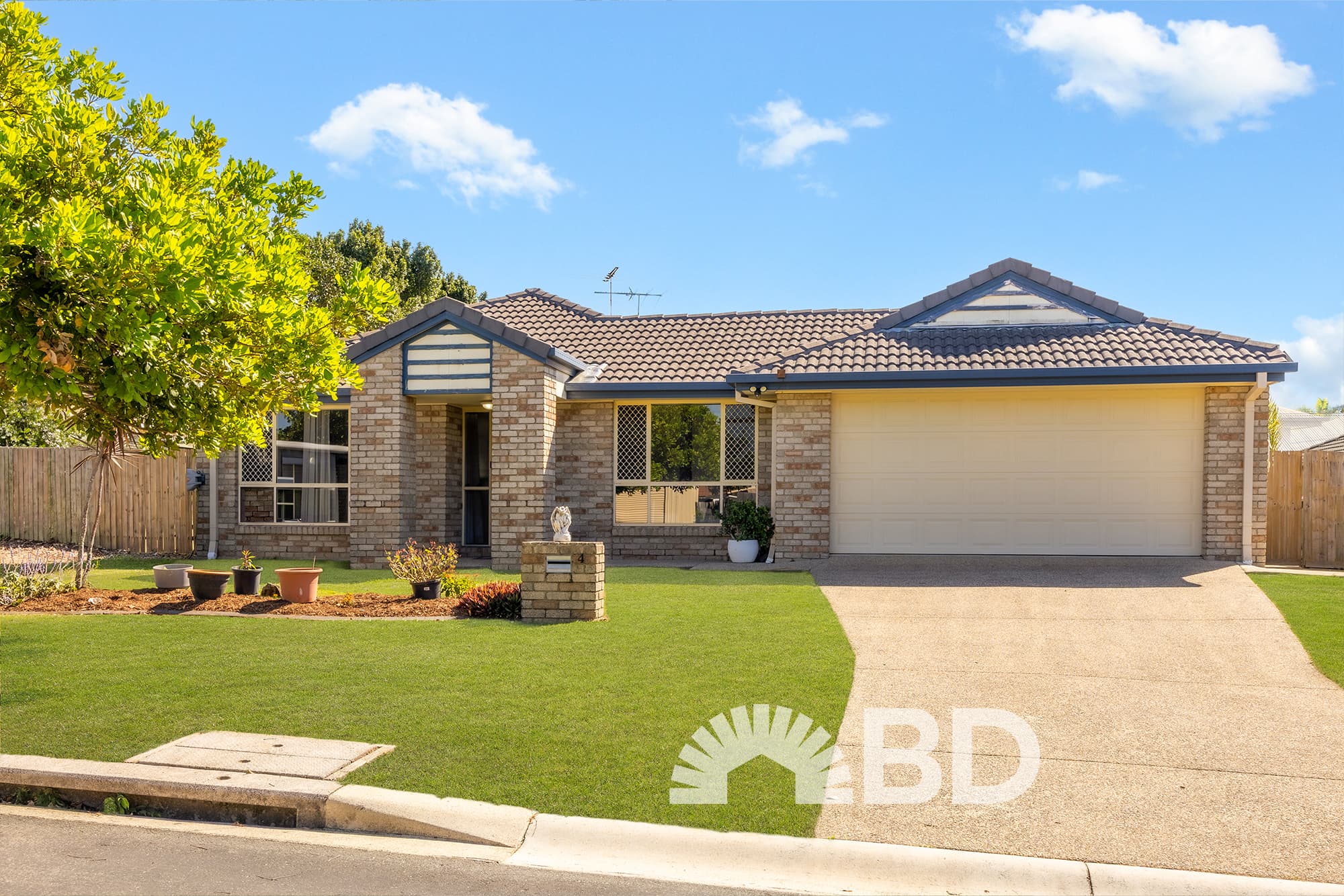 4 Abraham Close, Morayfield - Thumbnail 2