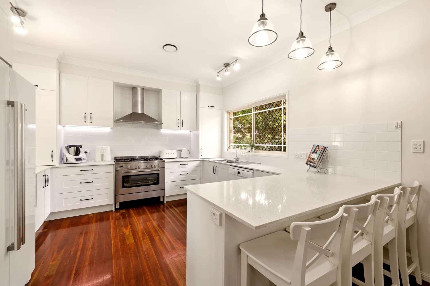 16 Granada Drive, Eatons Hill, QLD, 4037, Eatons Hill - Thumbnail 4