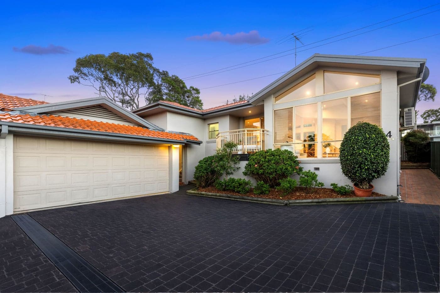 4/7 Matson Crescent, Miranda - Image 1