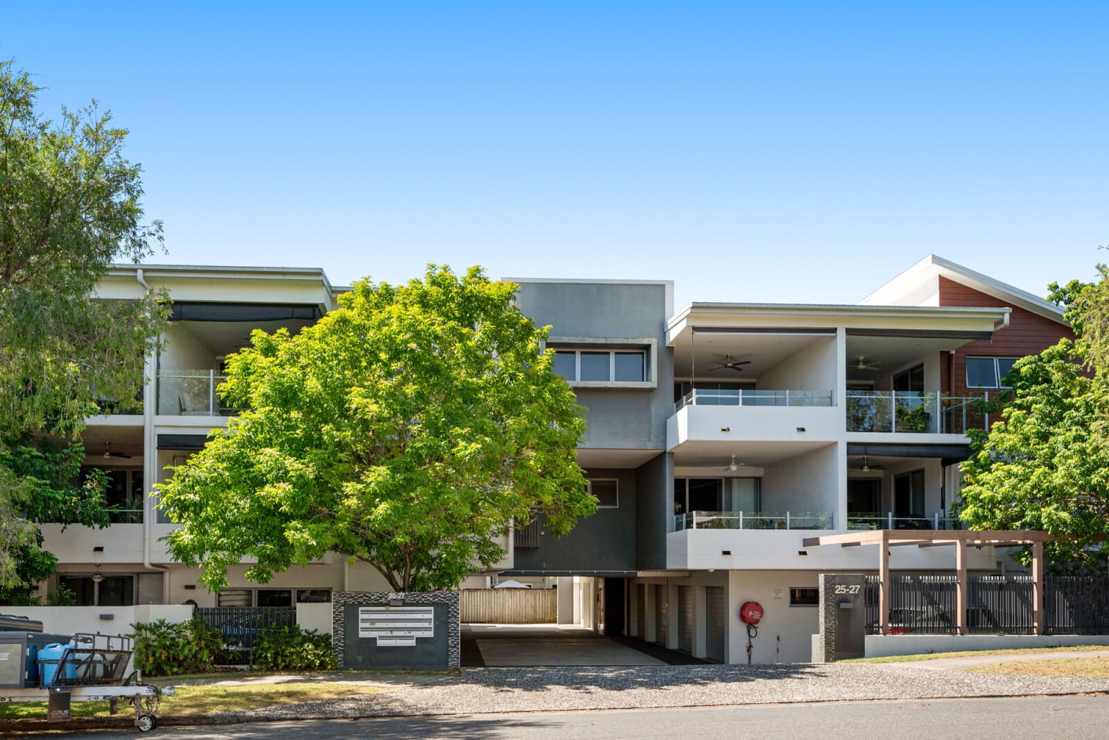 10/25 Worden Street Morningside QLD 4170, Morningside - Image 1