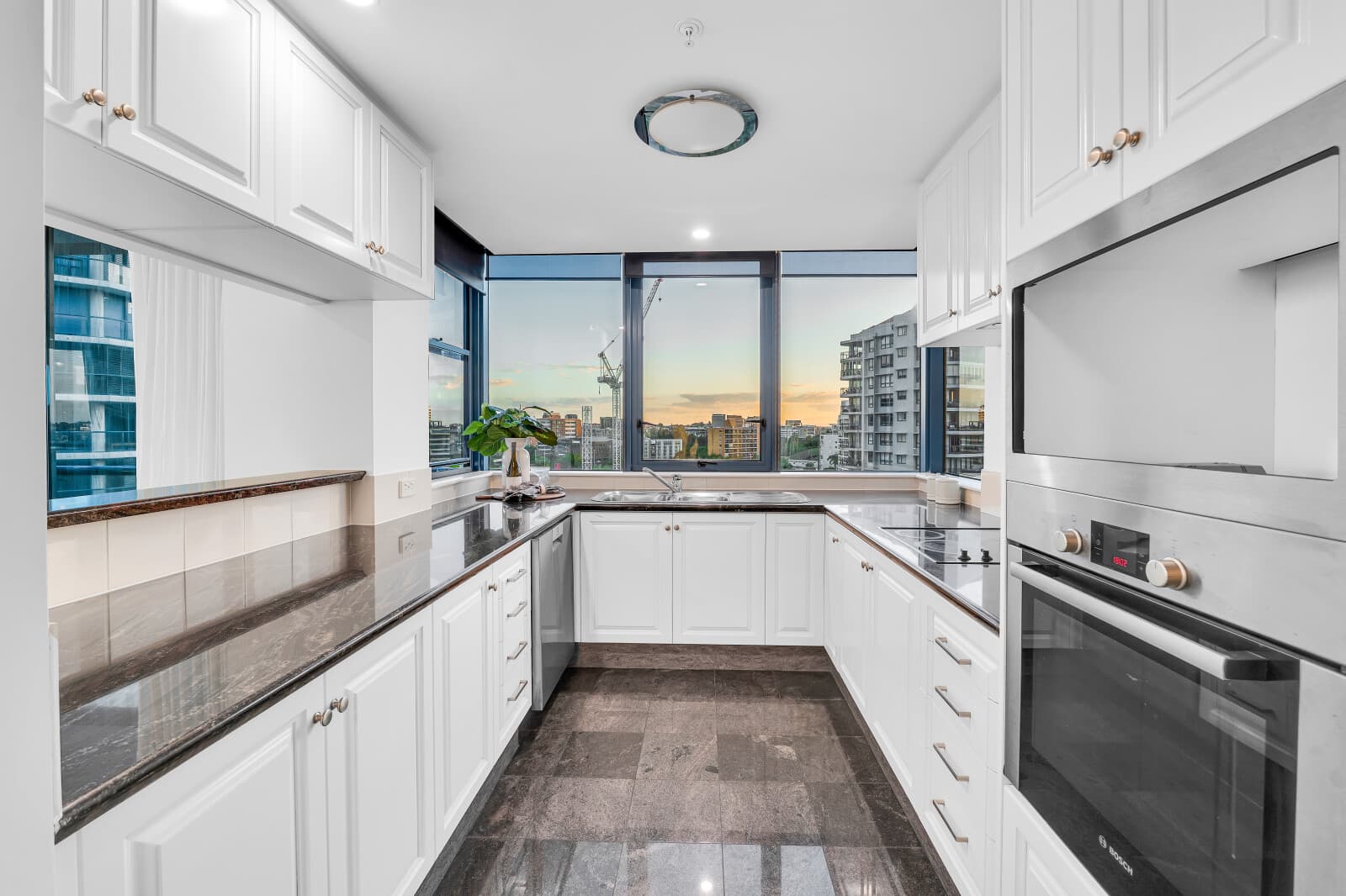 73/8 Goodwin Street Kangaroo Point QLD 4169, Kangaroo Point - Thumbnail 8