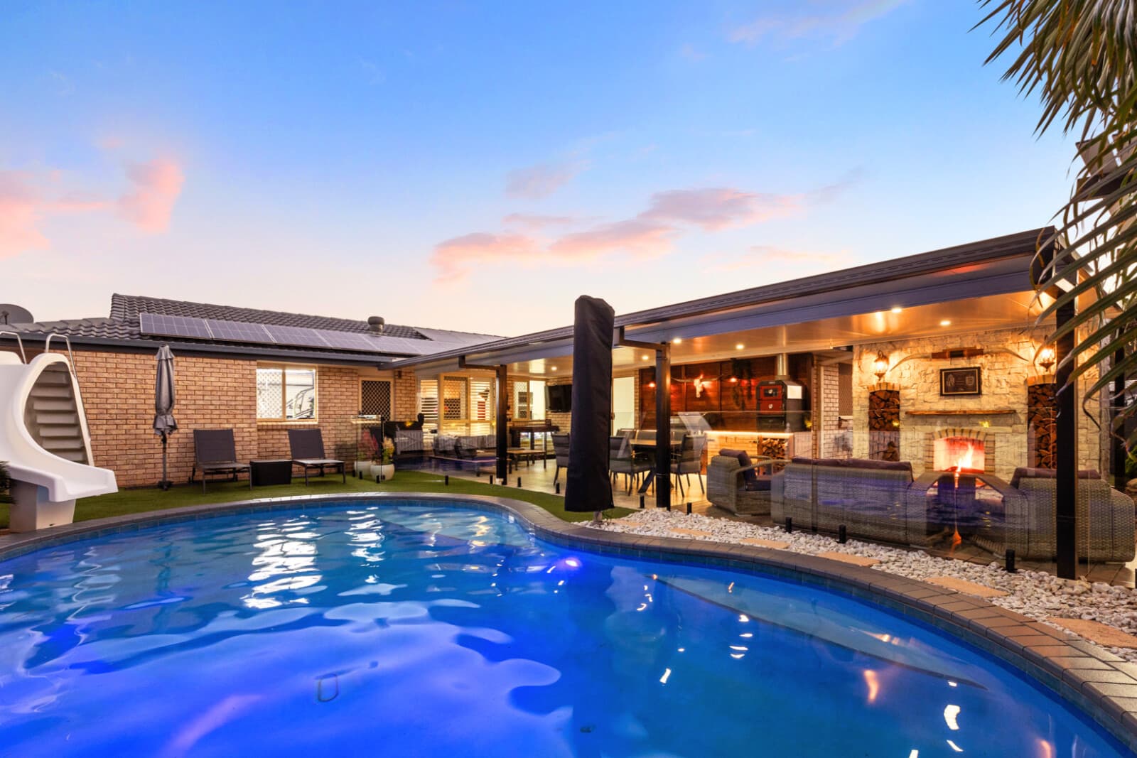 11 Carisbrooke Court Birkdale QLD 4159, Birkdale - Thumbnail 2