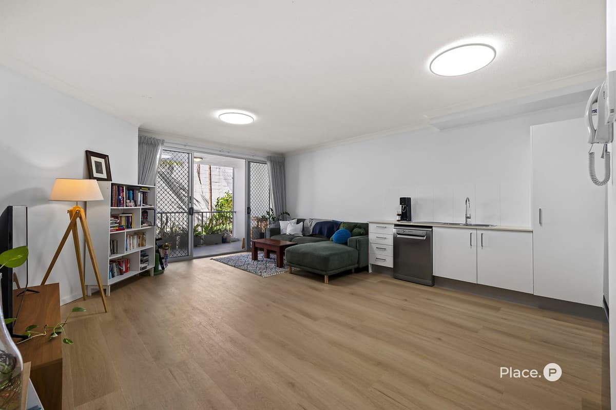59 Robertson Street, Fortitude Valley - Image 1
