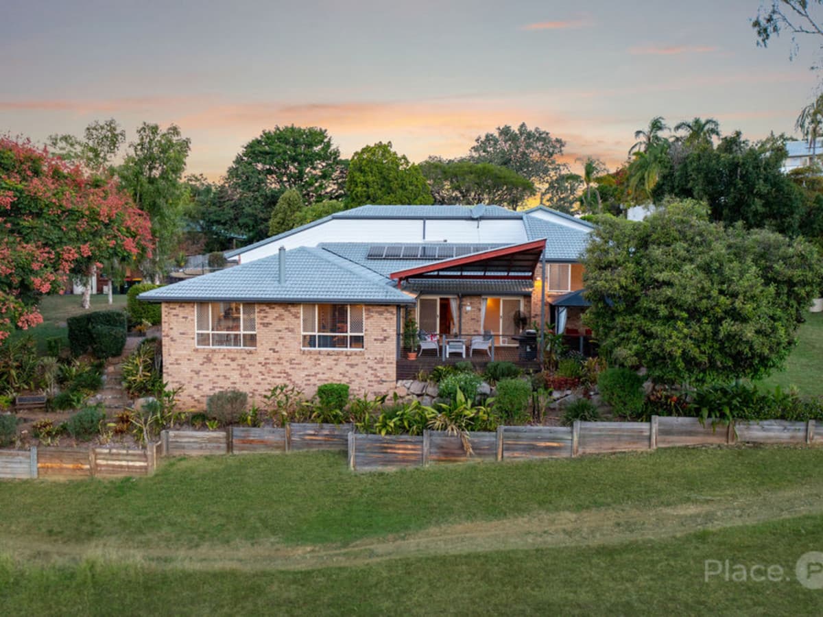 6 St Ives Court, Karana Downs - Thumbnail 5