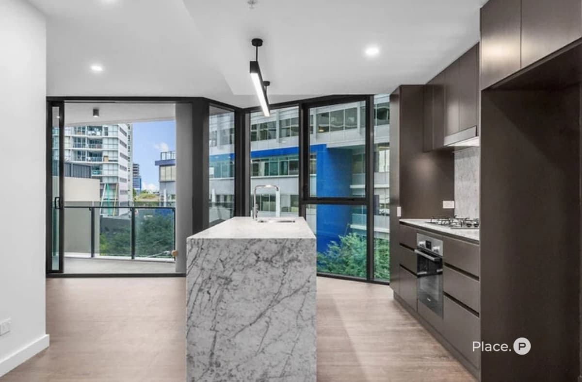 1 Cordelia Street, South Brisbane - Thumbnail 2