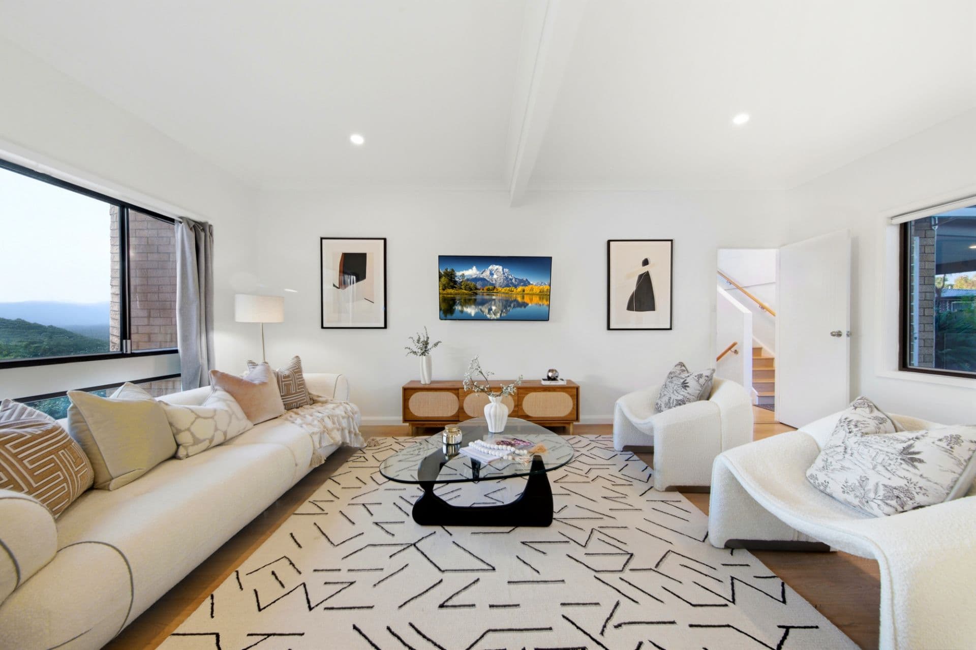 11 Bonnefin Place, Castle Hill NSW, Castle Hill - Thumbnail 2