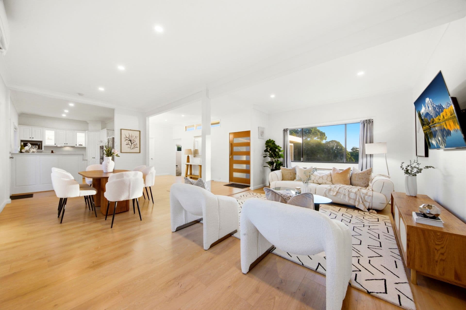 11 Bonnefin Place, Castle Hill NSW, Castle Hill - Thumbnail 3