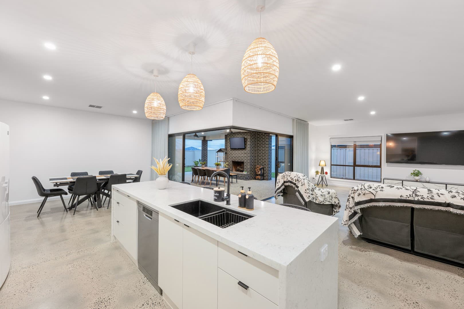 13 Trissino Drive, Mildura, VIC 3500, Mildura - Thumbnail 3