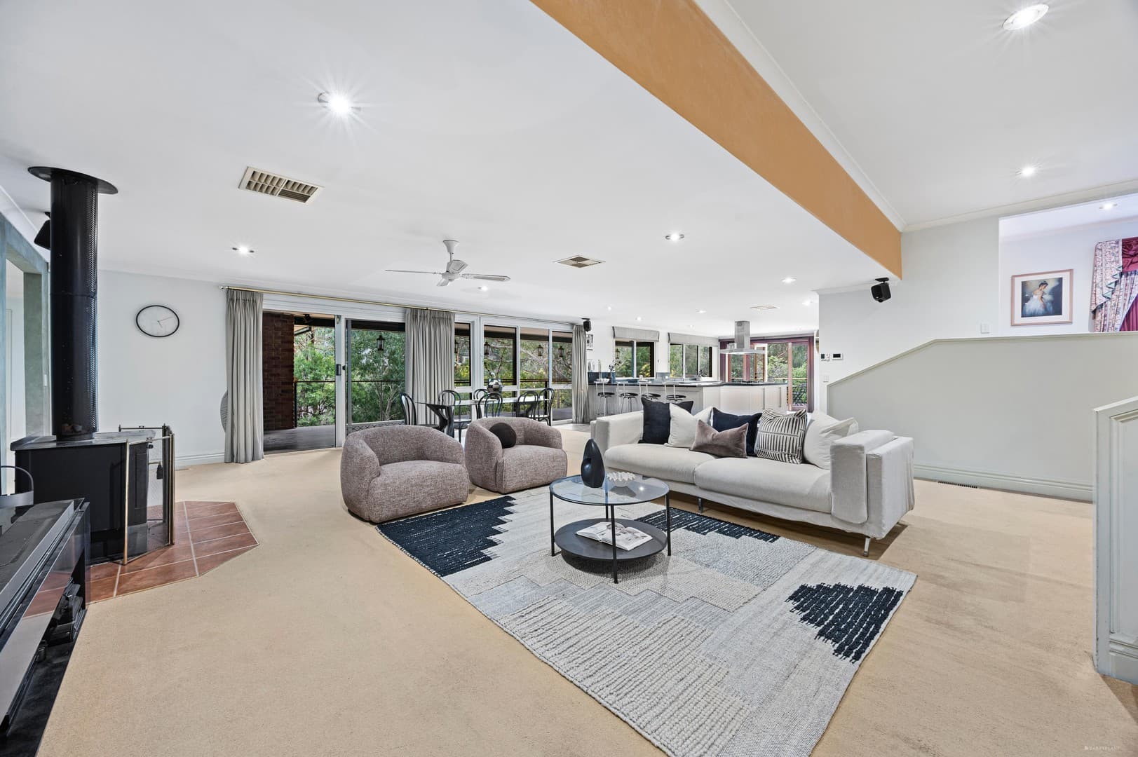 15 Hawkhurst Court, Eltham, VIC 3095, Eltham - Thumbnail 3