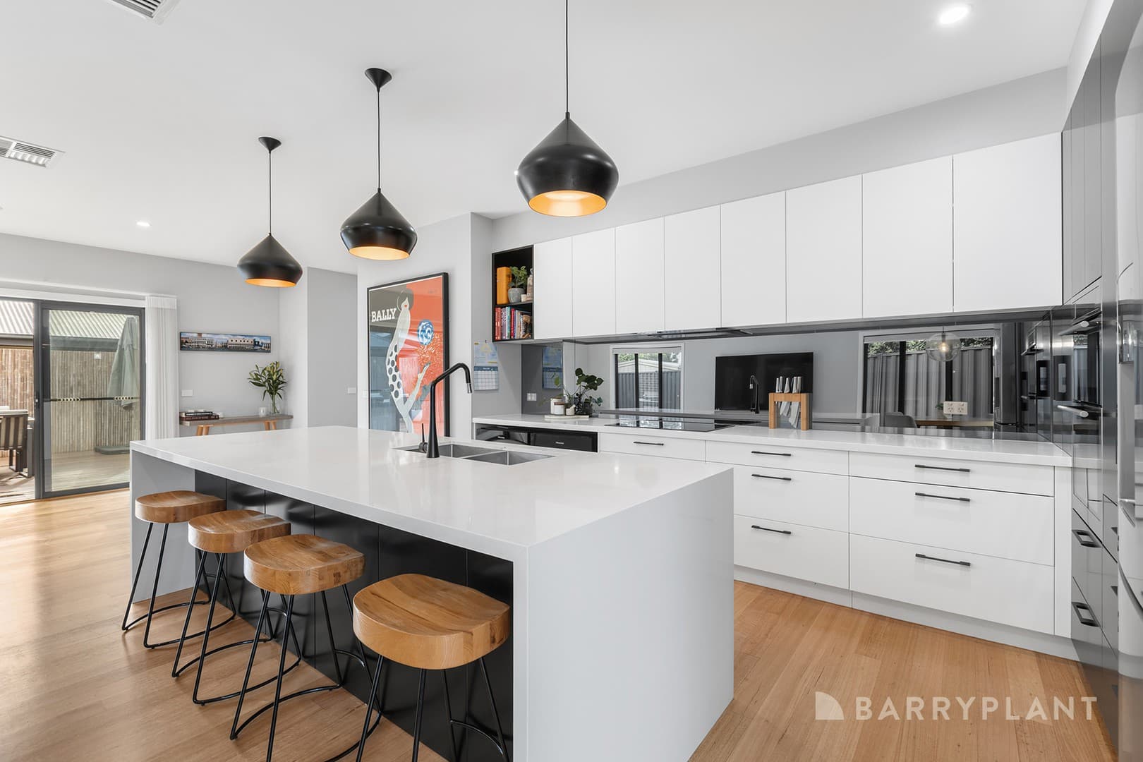18 Strahan Court, Boronia, VIC 3155, Boronia - Thumbnail 2