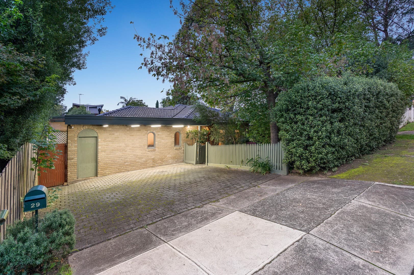 29 Henry Street, Eltham, VIC 3095, Eltham - Thumbnail 2
