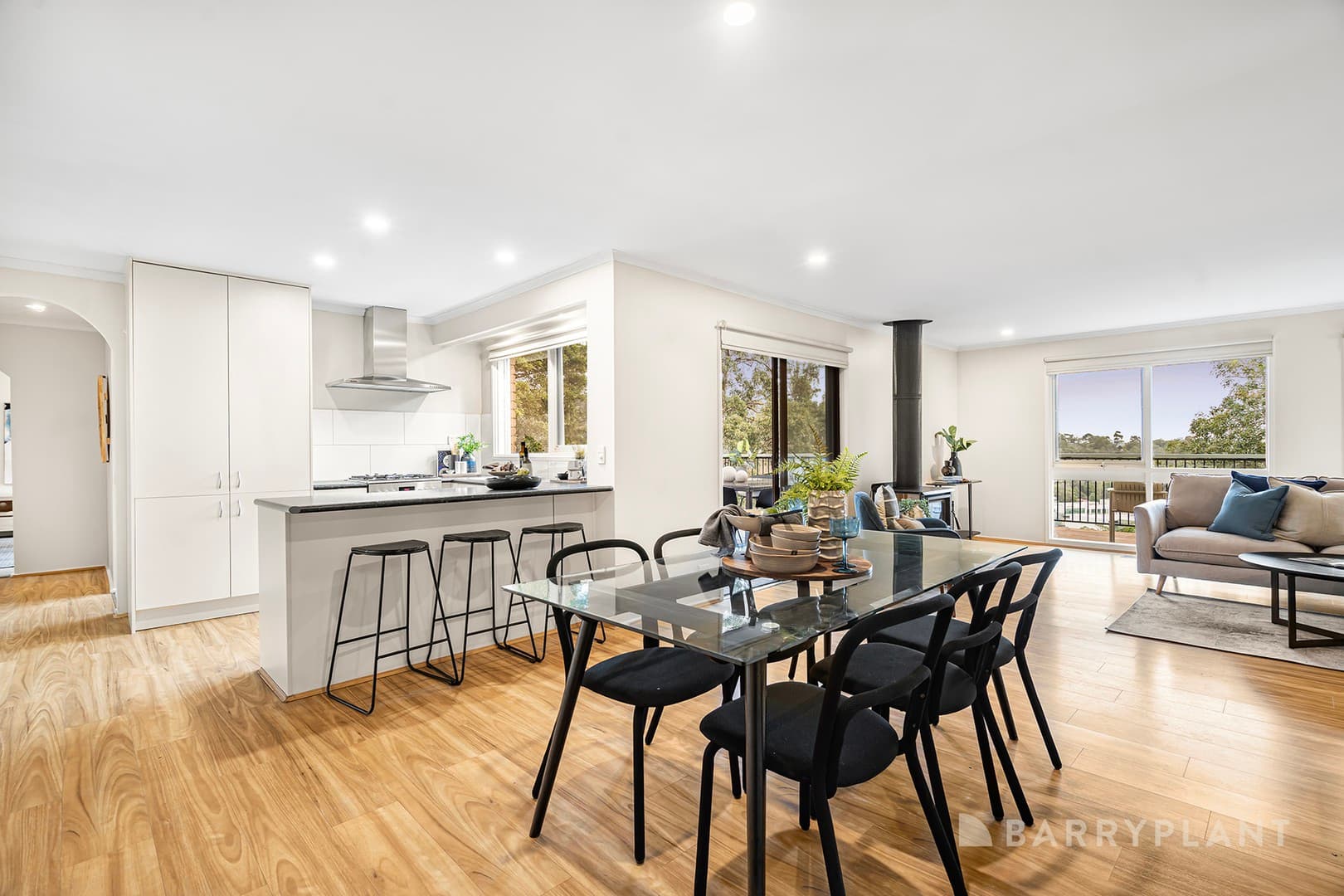 8 Baldwin Avenue, Upper Ferntree Gully, VIC 3156, Upper Ferntree Gully - Thumbnail 4