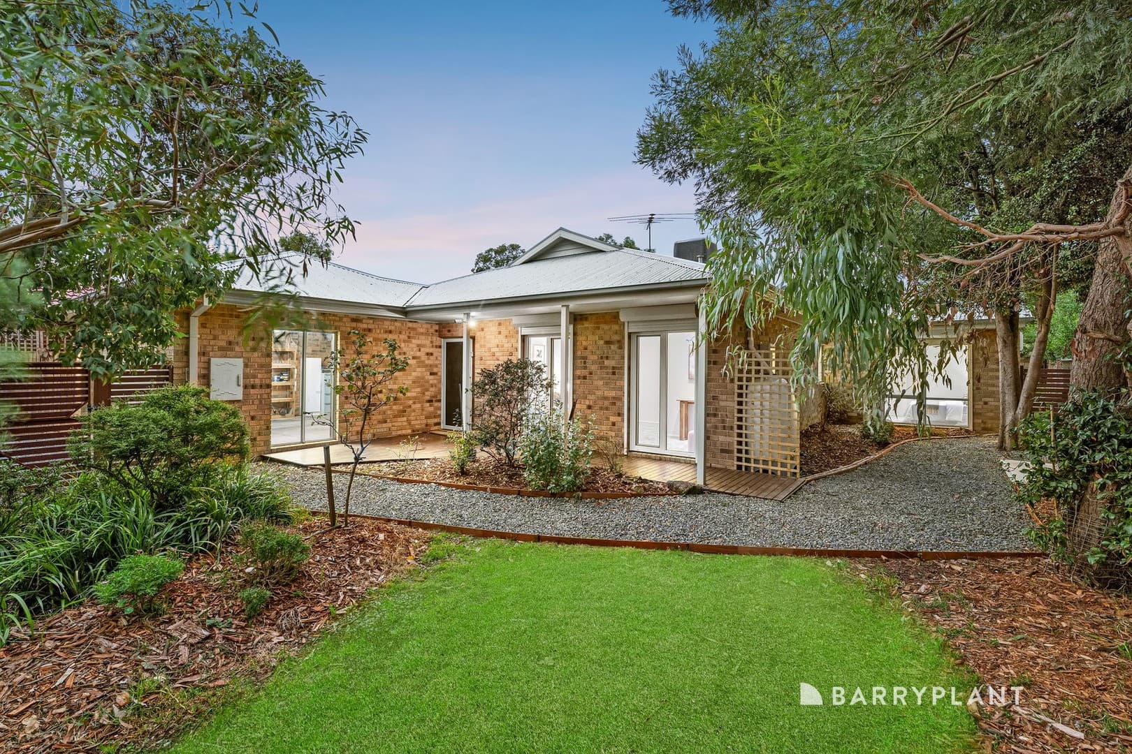8 Akuna Court, Knoxfield, VIC 3180, Knoxfield - Image 1
