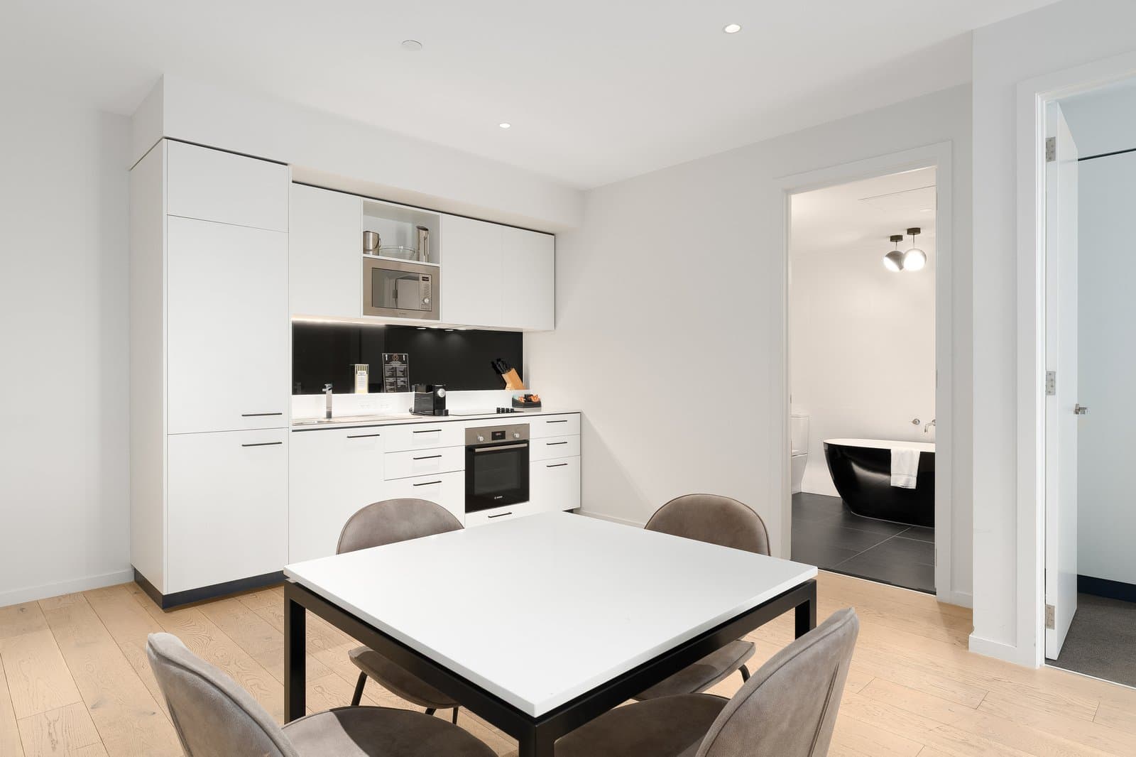 710/10 Bellerine Street, Geelong, Geelong - Thumbnail 4