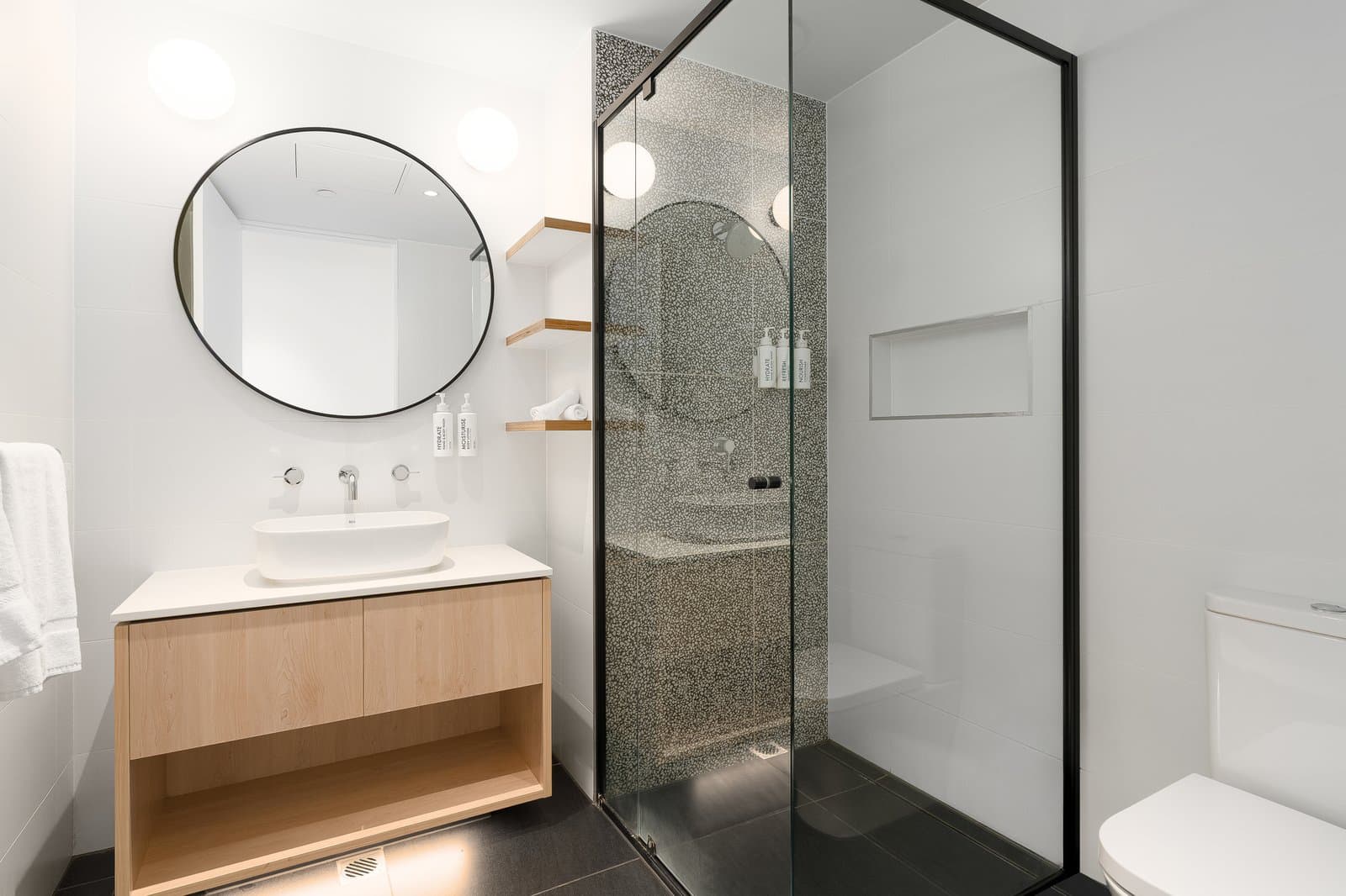 710/10 Bellerine Street, Geelong, Geelong - Thumbnail 8