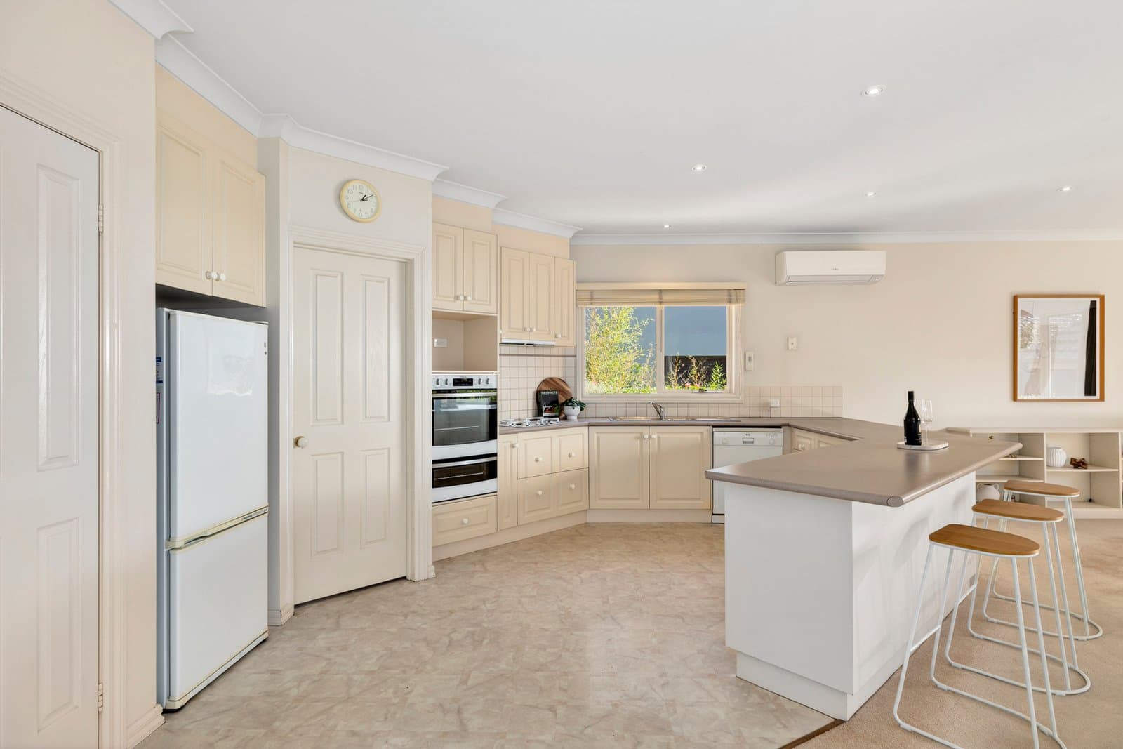 1/17-19 St Albans Street, Mount Waverley, Mount Waverley - Thumbnail 6