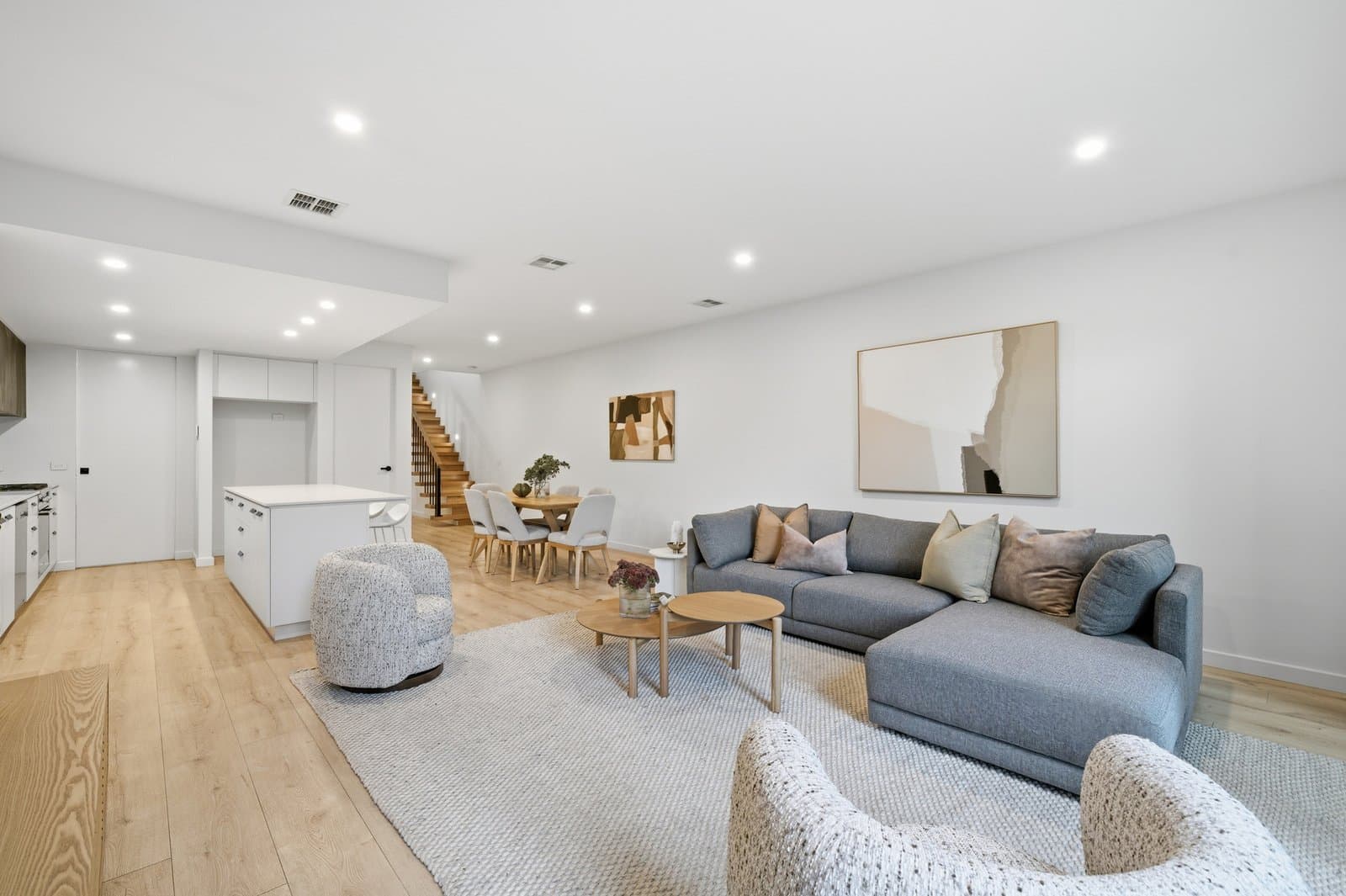 260A South Road, Brighton East, Brighton East - Thumbnail 2