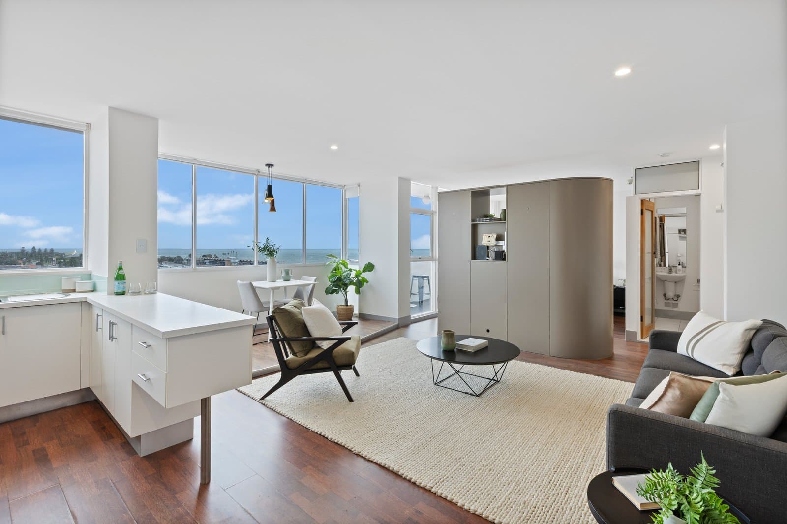 8E/12 Marine Parade, St Kilda, St Kilda - Image 1