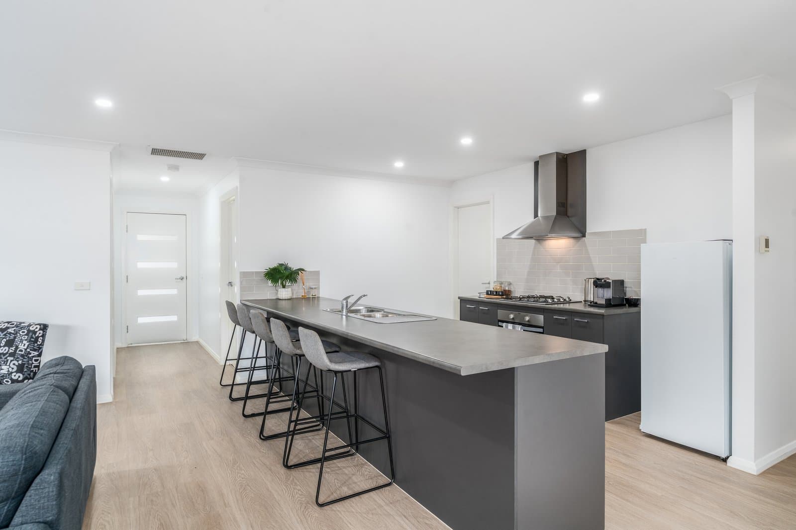 12 Plough Drive, Curlewis, Curlewis - Thumbnail 3
