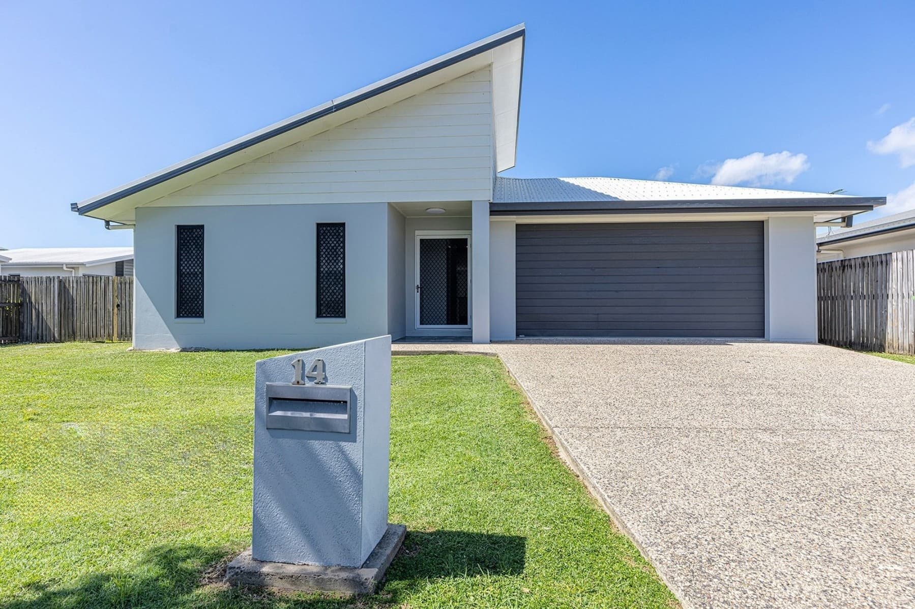 14 Makybe Diva Drive,
											OORALEA, Ooralea - Image 1