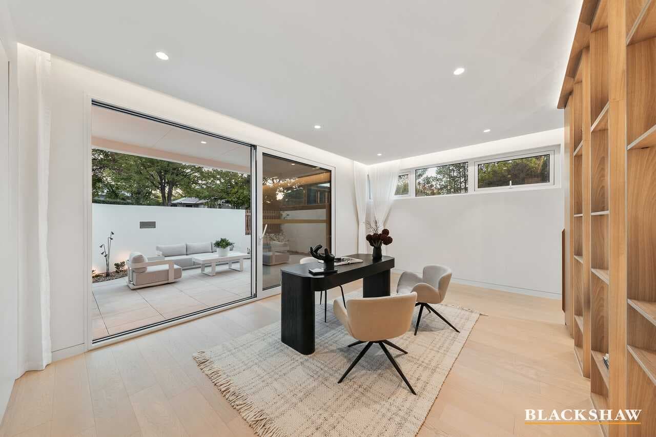 21 Hodgkinson Street, Griffith, Griffith - Thumbnail 3