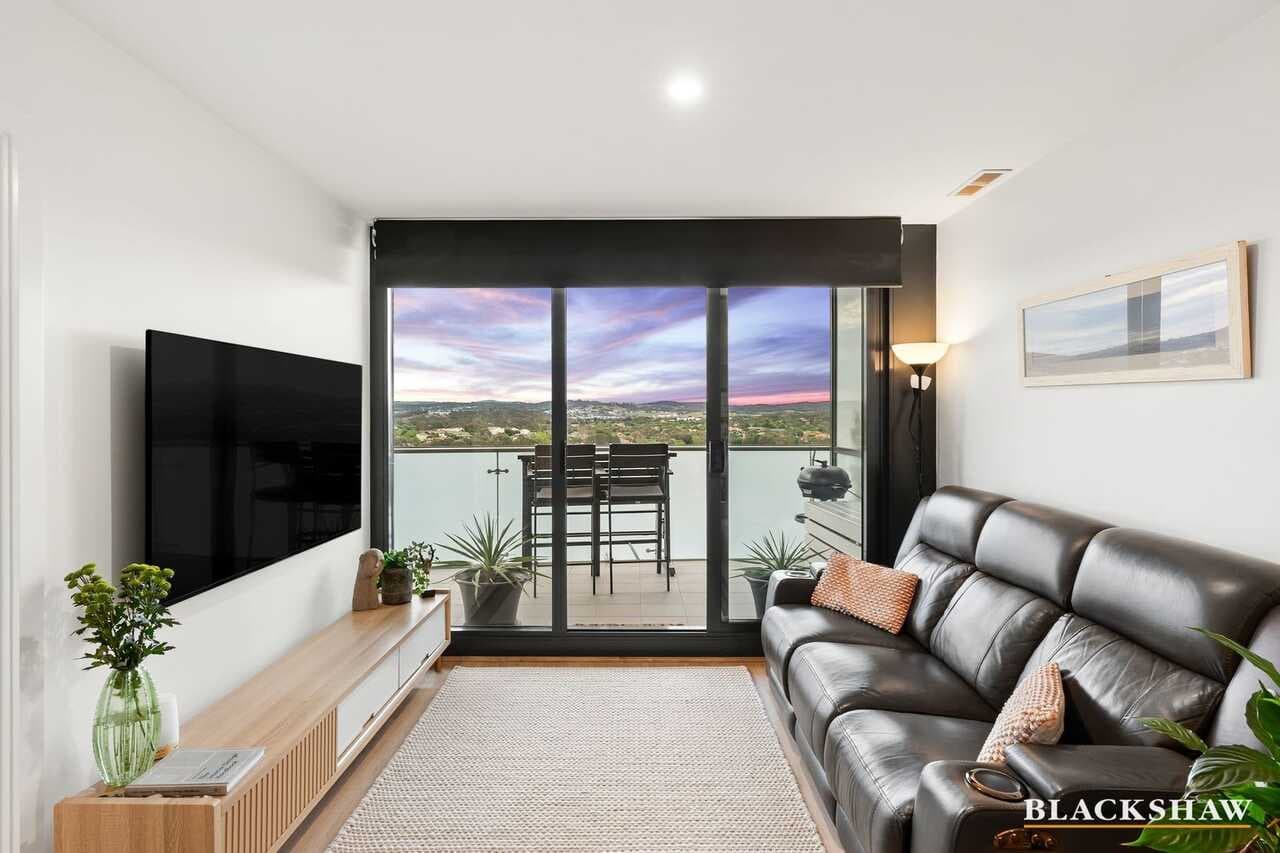 294/1 Anthony Rolfe Avenue, Gungahlin, Gungahlin - Image 1