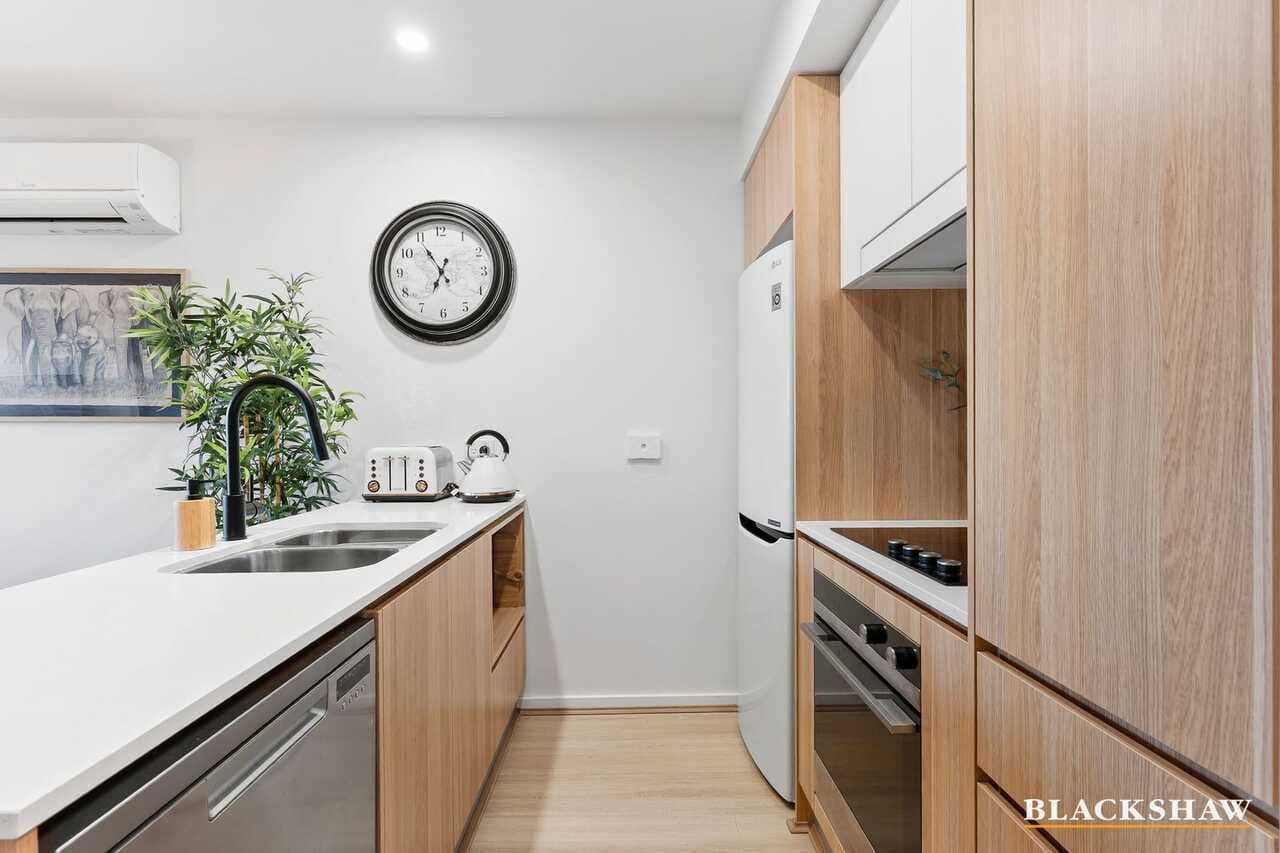 294/1 Anthony Rolfe Avenue, Gungahlin, Gungahlin - Thumbnail 7
