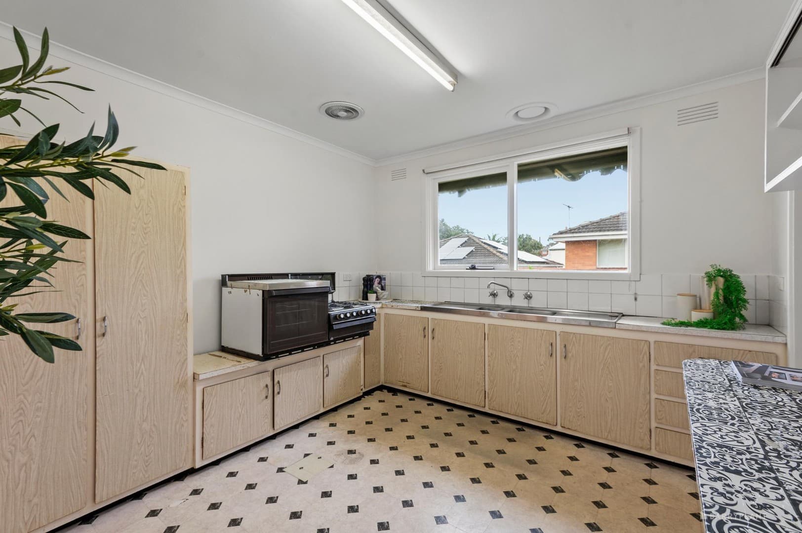 1/10 Ashted Road, Box Hill, VIC 3128, Box Hill - Thumbnail 6