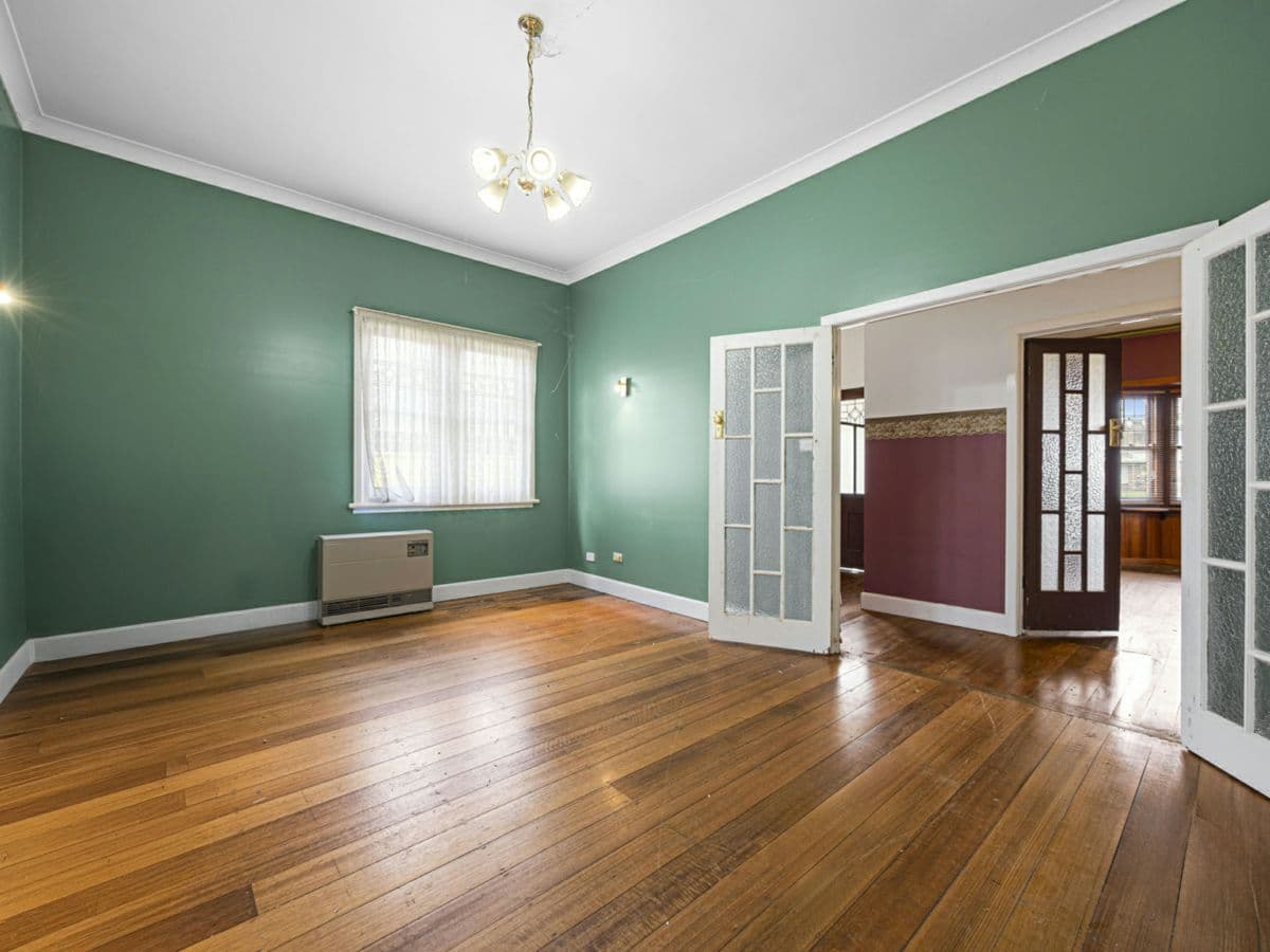 24 Longley Street, ALFREDTON, Alfredton - Thumbnail 6